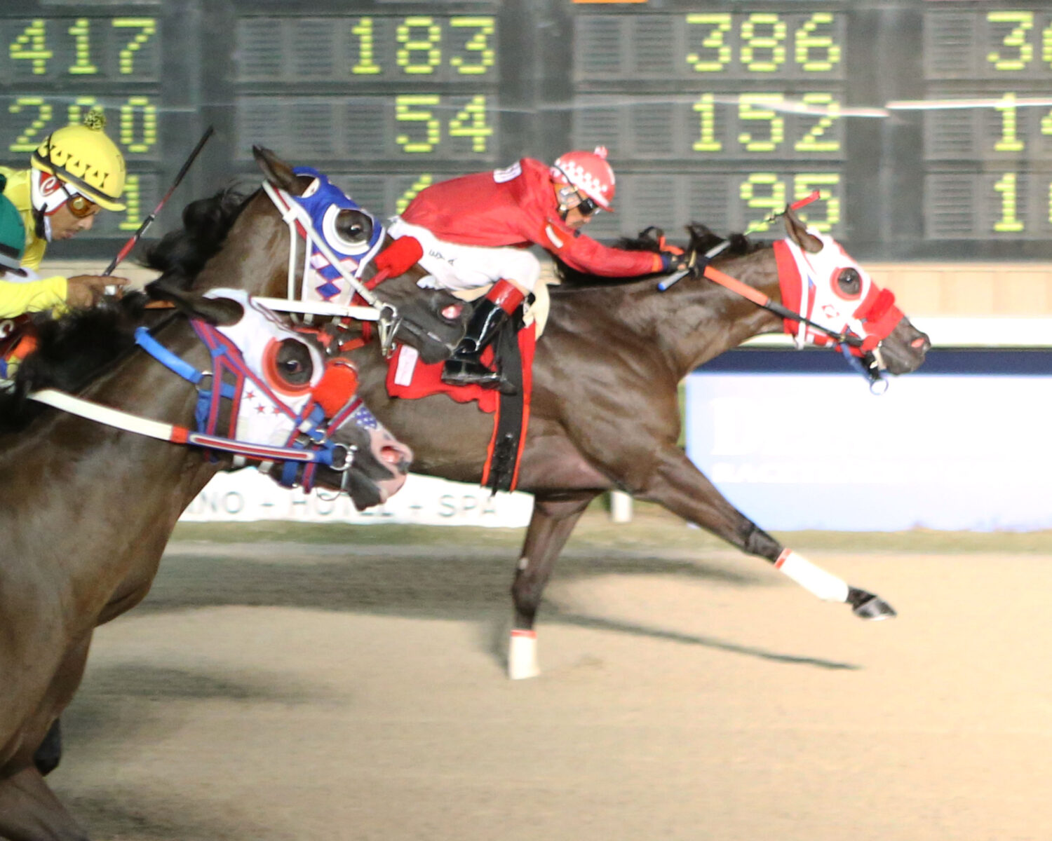 Louisiana Delta Downs: Where the Horses Run and the Fun Never Stops!